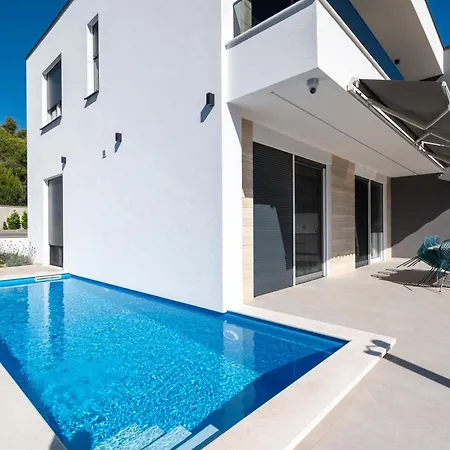 Дом отдыха Family Friendly House With A Swimming Pool Bibinje, Zadar - 23364